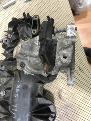 LAND ROVER 1020646S01 в наличии Кривой Рог