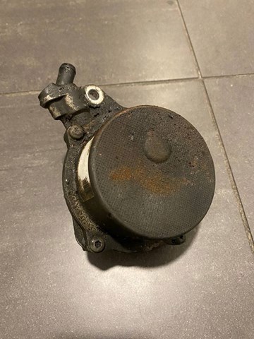 BMW 11667791232 Насос вакуумный в наличии Кривой Рог