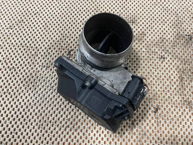 Заслонка воздушная 13547806231 BMW