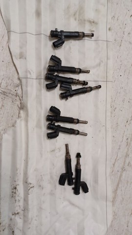 Форсунка дизельная в сборе 166001KT0A NISSAN
