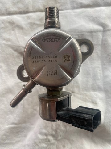 Насос топливный высокого давления 2310125040 TOYOTA