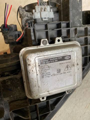 26010BR60A NISSAN Правая фара купить в Полтава