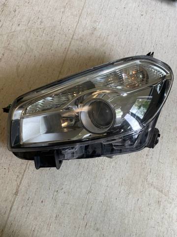 Блок фара левая 26060BR60A NISSAN