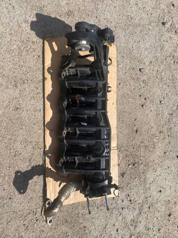 Впускной коллектор 283102A760 HYUNDAI