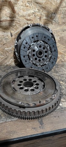 Маховик 31259452 VOLVO