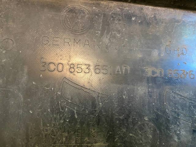 3C0853651AF VAG Решетка радиатора купить в Хмельницкий