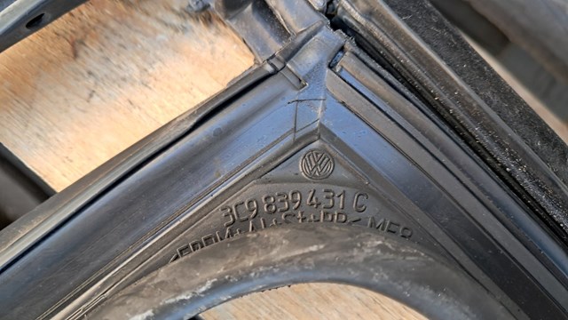 3C9839431 купить Украина