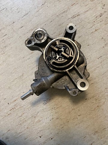 Механический вакуумный насос 3M5Q2A451BF FORD