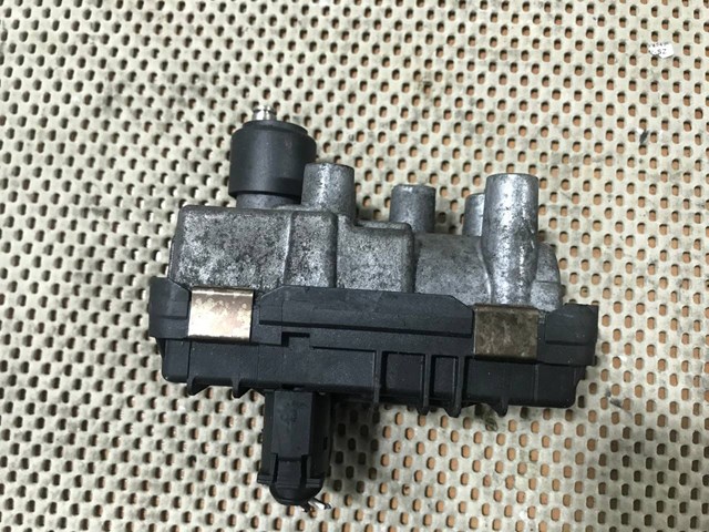 4933519400 BMW купить в Черновцы