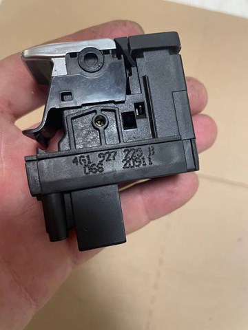VAG 4G1927225B Клавиша электромеханического стояночного тормоза в наличии Харьков