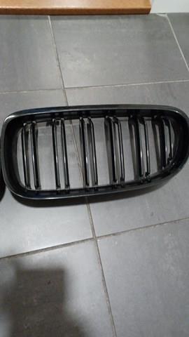 51712240774 BMW Решетка радиатора правая купить в Киев