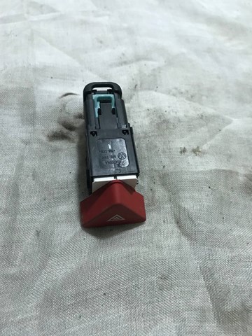 Кнопка аварийки 5M0953509A VAG