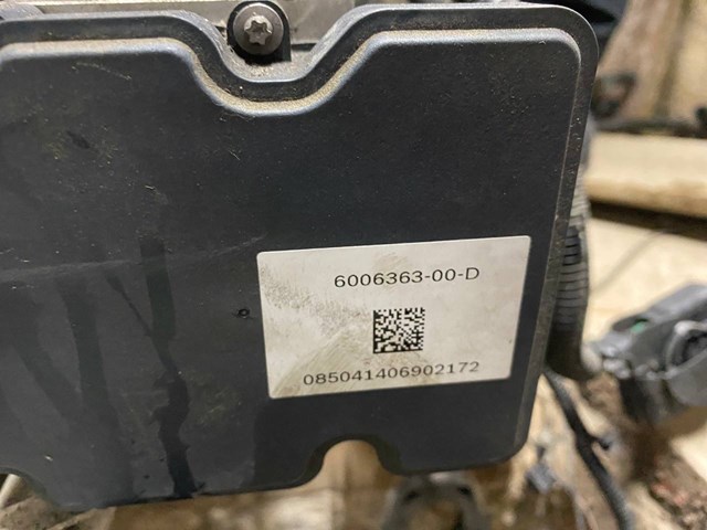 Блок управления АБС  600636300D Tesla Model