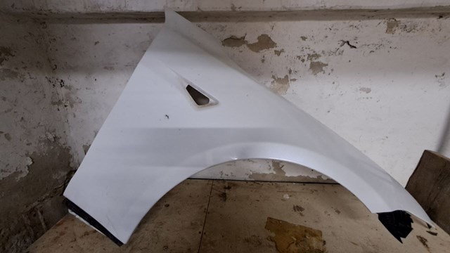 Боковая часть передняя правая 6008027E0D Tesla Model
