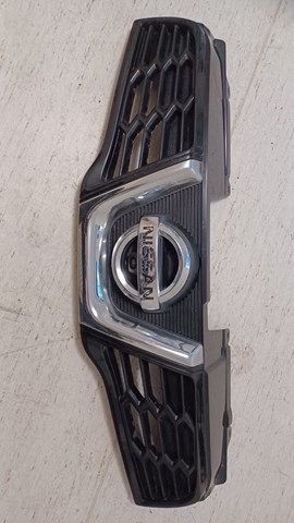 Решетка радиатора 62310BR10A NISSAN