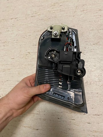 63217259915 BMW Фонарь задний левый внутренний купить в Чернигов