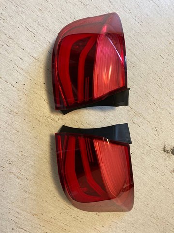Задний правый внешний фонарь 63217372210 BMW