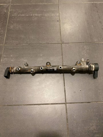 Распределитель топлива (рампа) 7787164 BMW