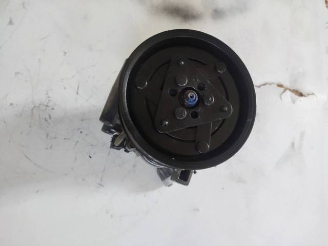 8200953359 RENAULT Компрессор кондиционера купить в Ирпень