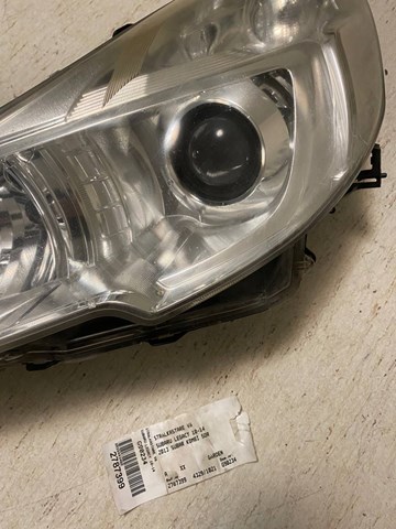 84001AJ110 SUBARU Левая фара купить в Павлоград