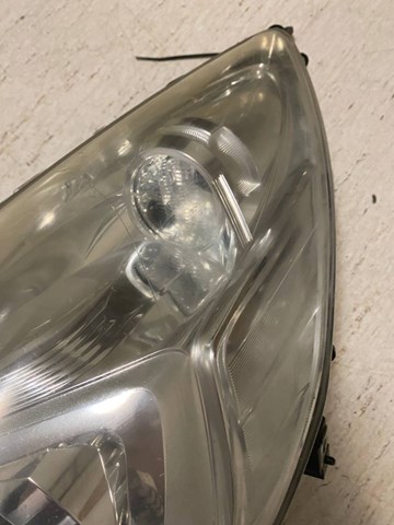 84001AJ110 SUBARU Левая фара купить в Львов
