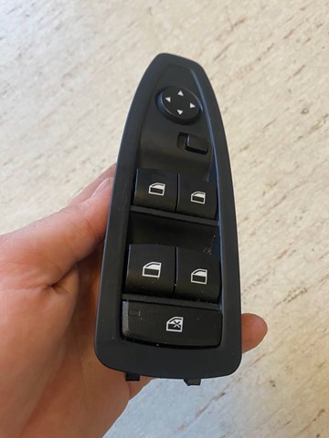 Кнопки переднего левого стеклоподъёмника 9208109 BMW