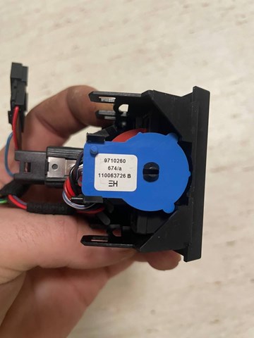 9231786 BMW Кнопка аварийки купить в Львов