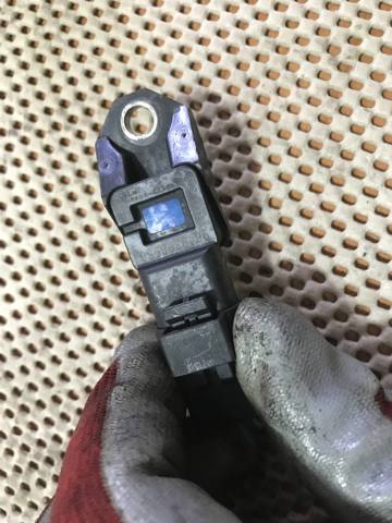 Датчик давления топлива 9649396580 PEUGEOT