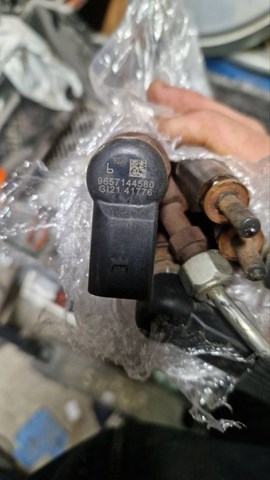 9657144580 PEUGEOT Топливные форсунки купить в Тернополь