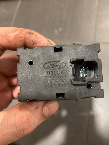 FORD BS7T19K314AB Кнопка включения обогрева сиденья в наличии Харьков