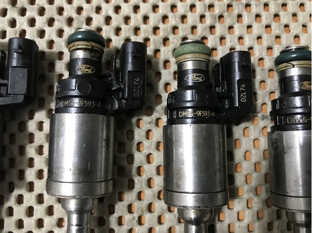 FORD DM5G9F593AA в наличии Чернигов