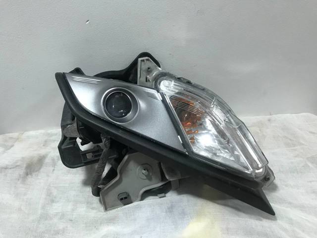 Противотуманка правая GHP951680A MAZDA