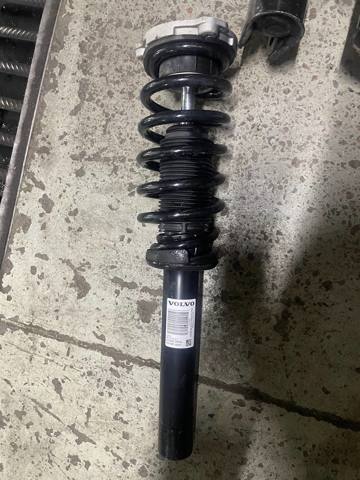 VOLVO 31658004 Амортизатор передний в наличии Украина