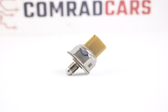 Регулятор давления топлива в топливной рейке 166386RC0A NISSAN