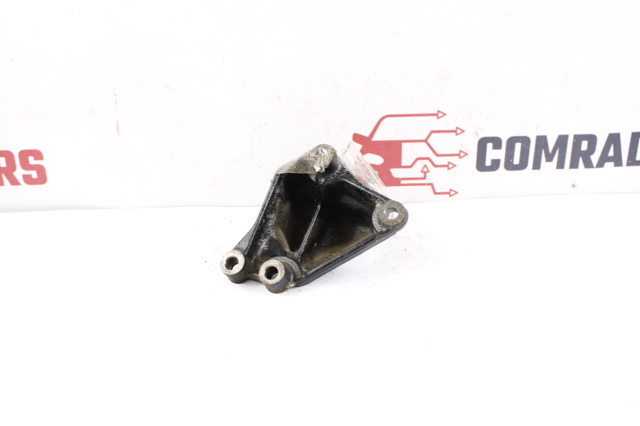 Кронштейн подушки (опоры) двигателя, правой 216702B100 HYUNDAI