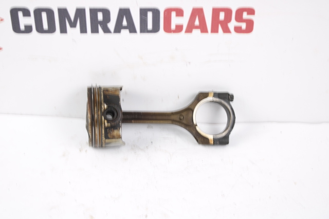 Шатун двигателя 235102B000 HYUNDAI