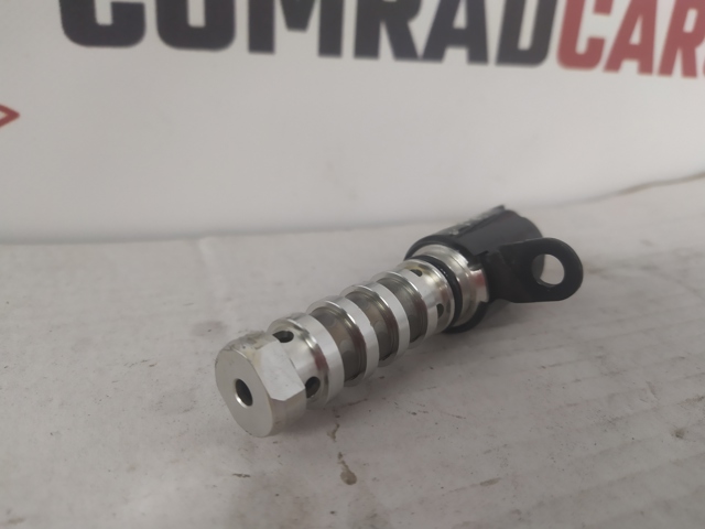 Клапан положения фаз распредвала 243752G000 HYUNDAI