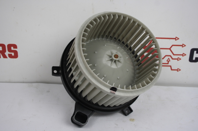 Электромотор печки 272206RF0A NISSAN