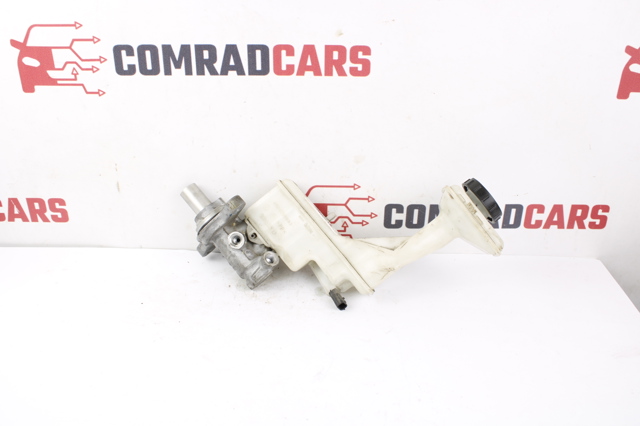 Цилиндр главный тормоза (гидротормозов) 460104CU0A NISSAN