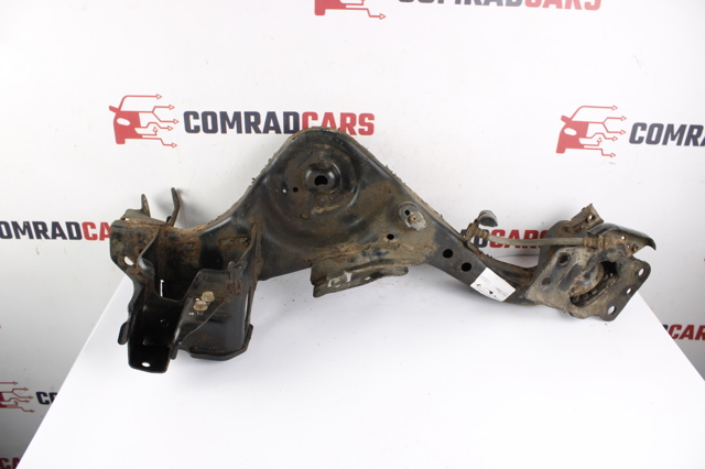 Цапфа - поворотный кулак задний, правый 555014BA0A NISSAN