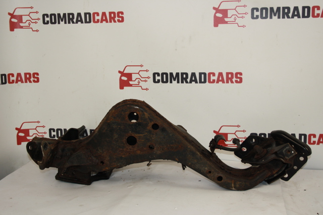 Цапфа - поворотный кулак задний, левый 555024BA0A NISSAN