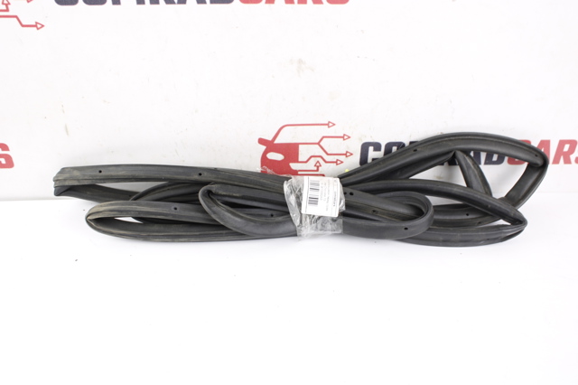 CHRYSLER 68103062AB Уплотнитель двери передней правой (на двери) в наличии Харьков