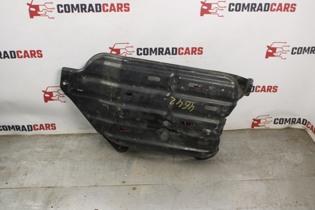 CHRYSLER 68246775AA Защита днища, топливного бака в наличии Черновцы