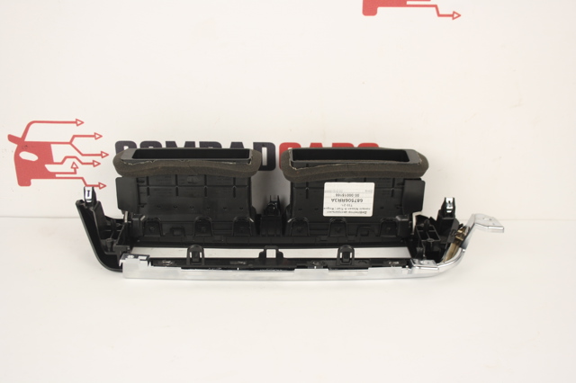 Решетка воздуховода 687506RR3A NISSAN