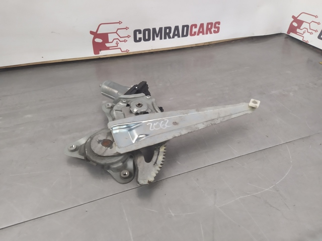 Механизм стеклоподъемника двери задней, левой 6980406110 TOYOTA