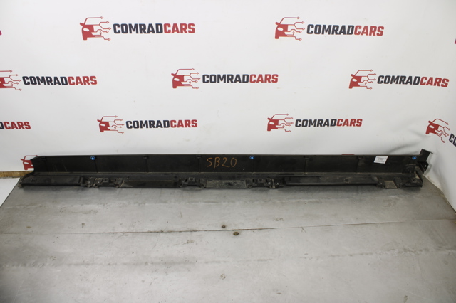 7250A136 MITSUBISHI Накладка (молдинг) порога наружная правая купить в Ирпень