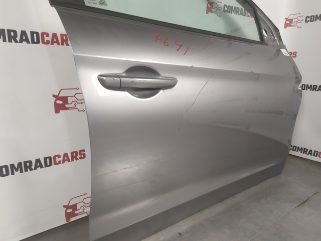Пассажирская передняя дверь 76004F2000 HYUNDAI