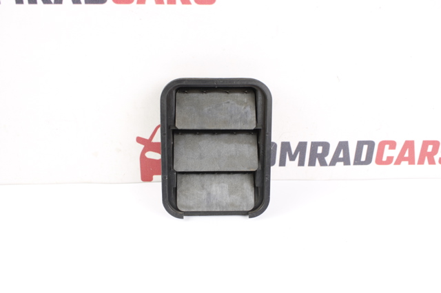 NISSAN 768046RS0A в наличии Николаев