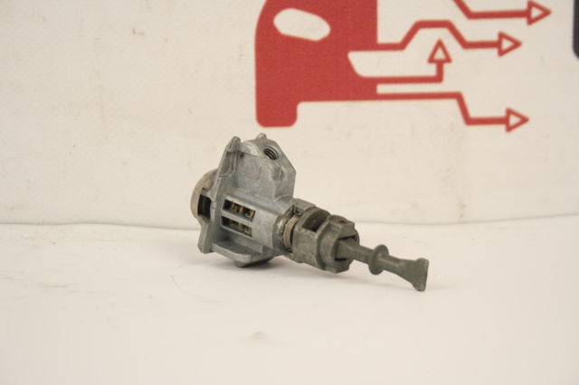 819702TB00 HYUNDAI купить в Ирпень