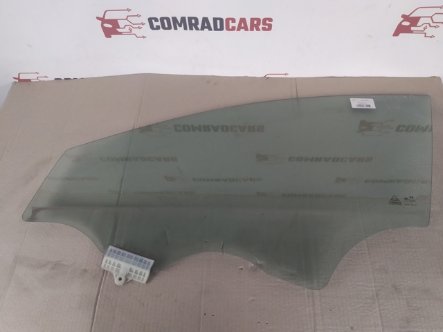 Стекло водительской двери 82410F2060 HYUNDAI